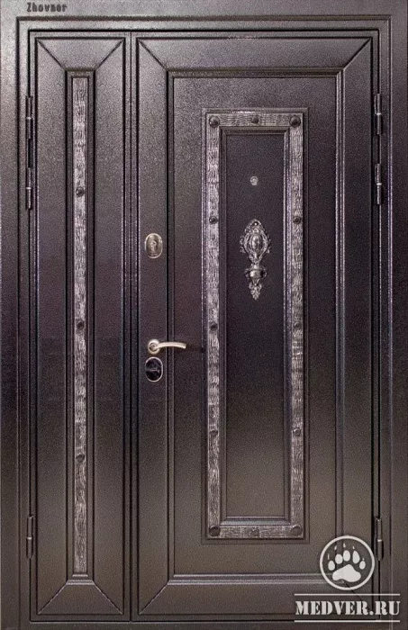 Двухстворчатая дверь в квартиру-83